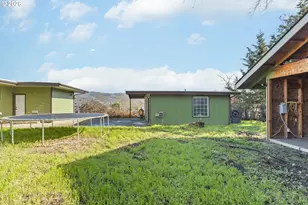 1993 Linnell Ave, Roseburg, OR 97471 - Photo 26