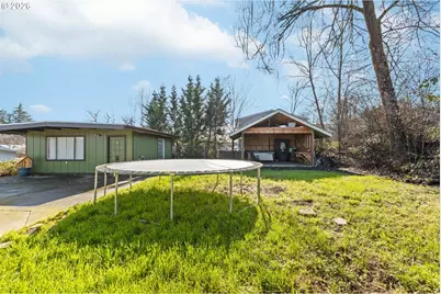 1993 Linnell Ave, Roseburg, OR 97471 - Photo 24