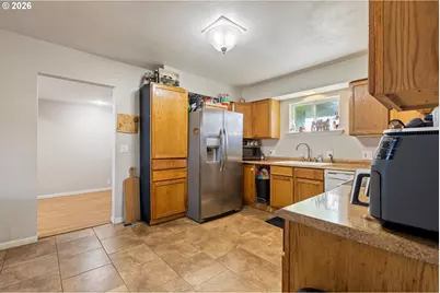 1993 Linnell Ave, Roseburg, OR 97471 - Photo 6