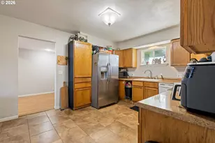 1993 Linnell Ave, Roseburg, OR 97471 - Photo 6