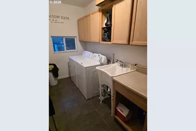 1993 Linnell Ave, Roseburg, OR 97471 - Photo 14