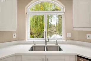 2525 NW 141st Pl, Portland, OR 97229 - Photo 14