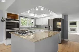 2696 Terrace View Dr, Eugene, OR 97405 - Photo 10