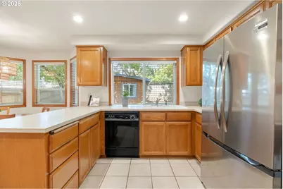 12295 SW Anton Dr, Portland, OR 97223 - Photo 14
