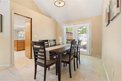 12295 SW Anton Dr, Portland, OR 97223 - Photo 10