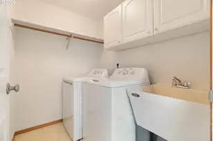12295 SW Anton Dr, Portland, OR 97223 - Photo 34