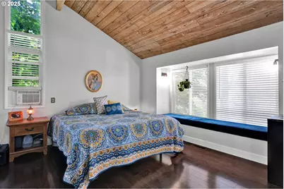 7025 Glacier Dr, Springfield, OR 97478 - Photo 24