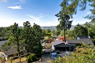 7025 Glacier Dr, Springfield, OR 97478 - Photo 32