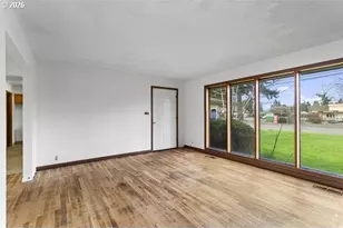 11272 NE Knott St, Portland, OR 97220 - Photo 4