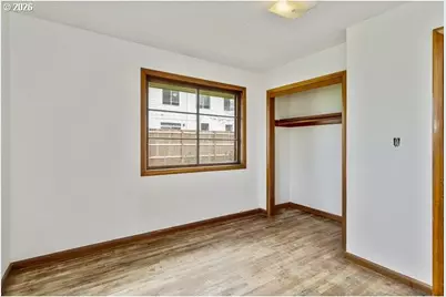 11272 NE Knott St, Portland, OR 97220 - Photo 18