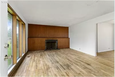 11272 NE Knott St, Portland, OR 97220 - Photo 2