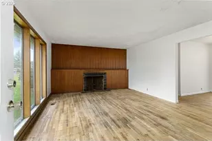 11272 NE Knott St, Portland, OR 97220 - Photo 2