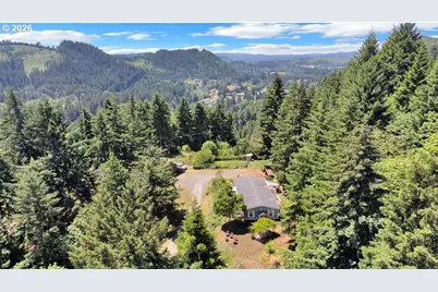 35235 Row River Rd, Cottage Grove, OR 97424 - Photo 4