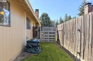 722 NE 197th Ave, Portland, OR 97230 - Photo 26