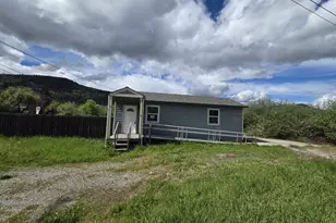 340 E 6th Ave, Riddle, OR 97469 - Photo 4