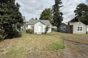 869 E St, Washougal, WA 98671 - Photo 2