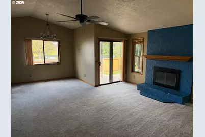 2208 SW Indian Mary Ct, Troutdale, OR 97060 - Photo 6