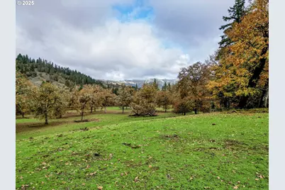 1104 Rio Nes Ln, Roseburg, OR 97470 - Photo 12