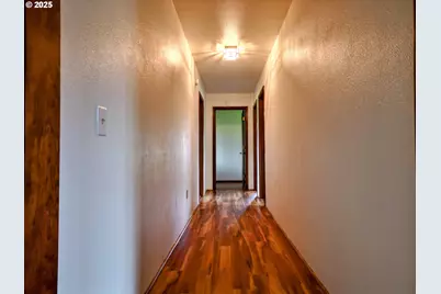 1104 Rio Nes Ln, Roseburg, OR 97470 - Photo 20