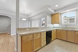 10835 SW Huntington Ave, Portland, OR 97223 - Photo 14