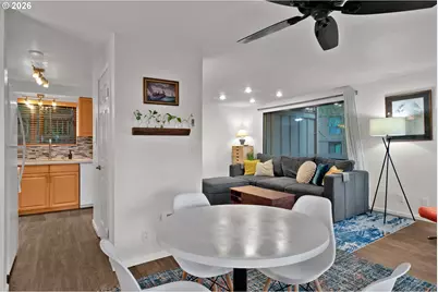 126 Treehill Loop, Eugene, OR 97405 - Photo 8