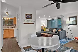 126 Treehill Loop, Eugene, OR 97401 - Photo 8