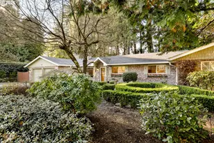 4520 Calaroga Dr, West Linn, OR 97068 - Photo 2