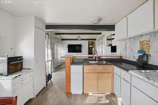 8039 SE Monterey Ave, Milwaukie, OR 97222 - Photo 12