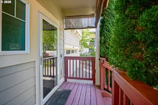 8156 SW 174th Terrace, Beaverton, OR 97007 - Photo 2