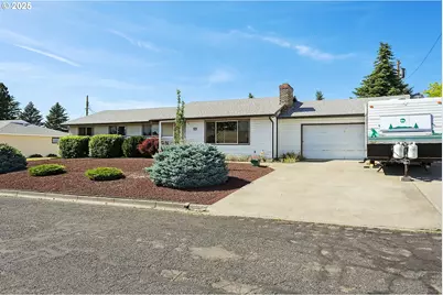 825 Maple Dr, Goldendale, WA 98620 - Photo 1