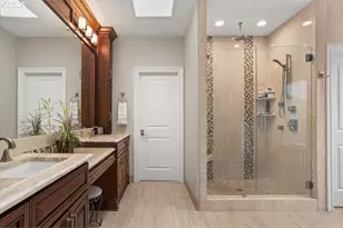 5716 SW Hamilton St, Portland, OR 97221 - Photo 18