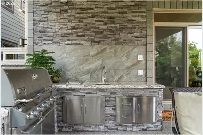 5716 SW Hamilton St, Portland, OR 97221 - Photo 38