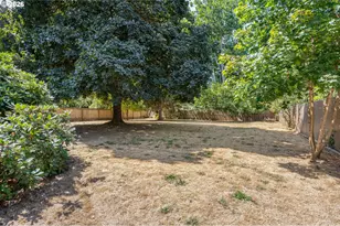 880 Hughes St, Eugene, OR 97402 - Photo 42