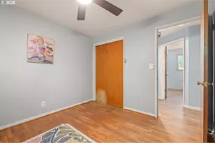 880 Hughes St, Eugene, OR 97402 - Photo 28