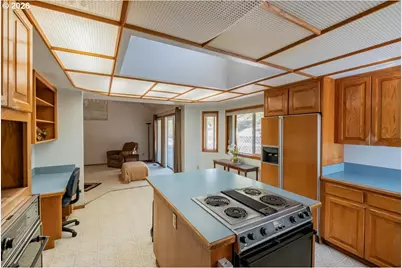 2890 NW Angelica Dr, Corvallis, OR 97330 - Photo 16