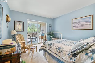 6605 W Burnside St, Portland, OR 97210 - Photo 16