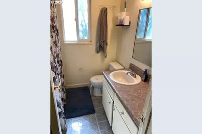 1215 W Main St #D, Medford, OR 97501 - Photo 12
