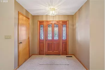 1875 NW Doral St, McMinnville, OR 97128 - Photo 6