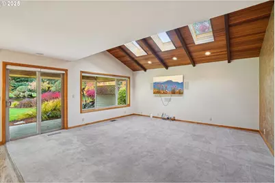 1875 NW Doral St, McMinnville, OR 97128 - Photo 8