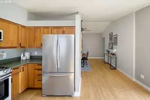 5110 NE Emerson Ct, Portland, OR 97218 - Photo 16