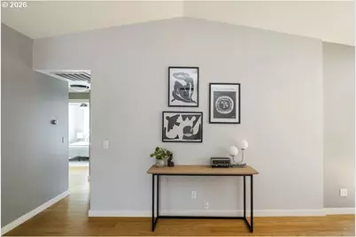 5110 NE Emerson Ct, Portland, OR 97218 - Photo 10