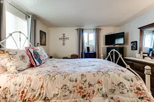 1400 Candlelight Dr, Eugene, OR 97402 - Photo 24