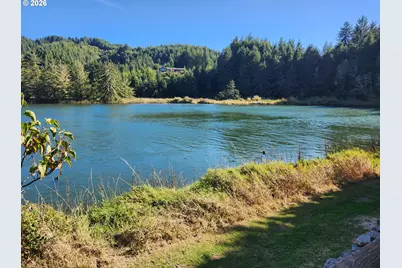 100 River Bend Rd #34, Reedsport, OR 97467 - Photo 8