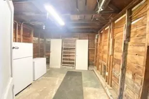 255 W Fairfield St, Gladstone, OR 97027 - Photo 16