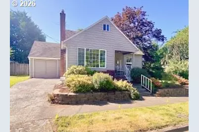 255 W Fairfield St, Gladstone, OR 97027 - Photo 2