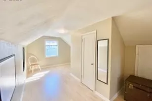 255 W Fairfield St, Gladstone, OR 97027 - Photo 12
