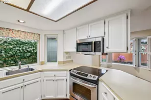 2261 NE 153rd Ave, Portland, OR 97230 - Photo 14