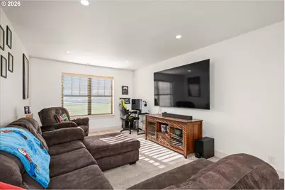 37640 Upper Camp Creek Rd, Springfield, OR 97478 - Photo 32