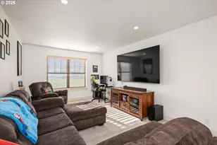 37640 Upper Camp Creek Rd, Springfield, OR 97478 - Photo 32