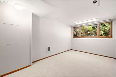 910 York Rd, Lake Oswego, OR 97034 - Photo 20